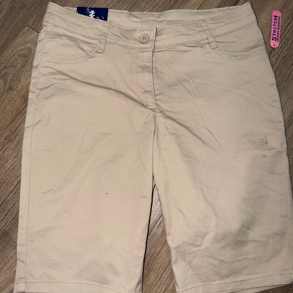 Izod Women's Tan Bermudas